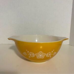 Vintage Pyrex Gold #442 1.5Qt. Cinderella Mixing Bowl